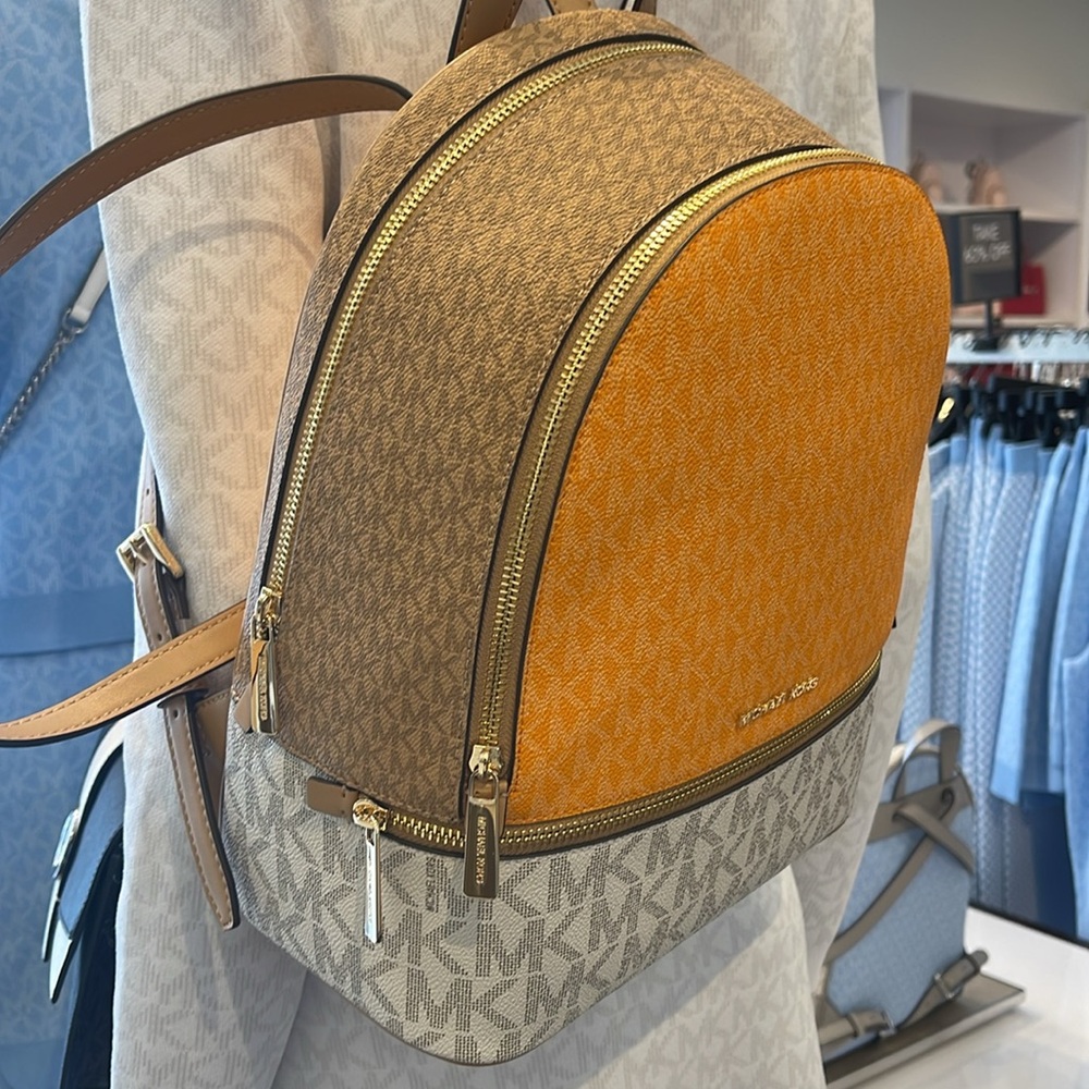 MICHAEL KORS Rhea Medm Zip Color-Block Signature Logo Backpack
POP ORNG MLT
NWT - Picture 12 of 16